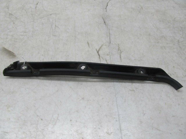  2003-2006 RANGE ROVER HSE OEM LEFT REAR BUMPER BRACKET STRIP 