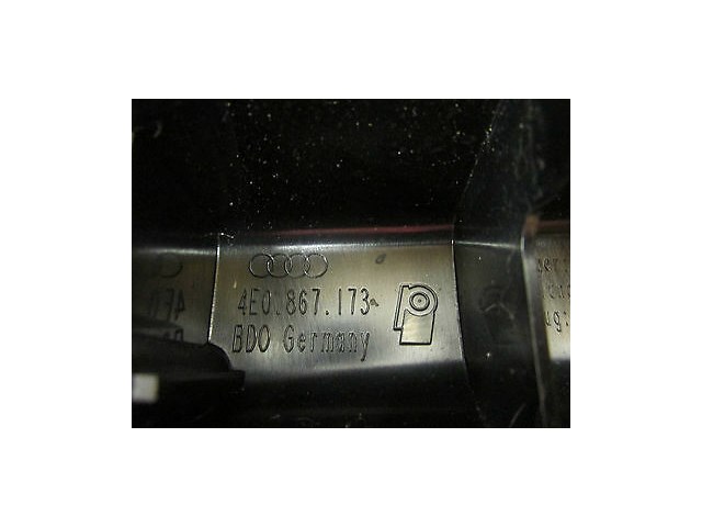 2004-2006 AUDI A8 L QUATTRO D3 OEM LEFT SIDE FRONT DOOR PANEL ARM REST BEIGE