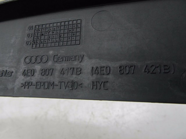 2004-2008 AUDI A8L W12 OEM REAR BUMPER REFLECTOR COVER TRIM 4E0 807 417B