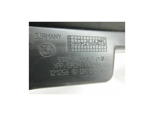 2004-2006 BMW X3 E83 OEM REAR BUMPER CENTER MOUNT BRACKET STRIP 3400952