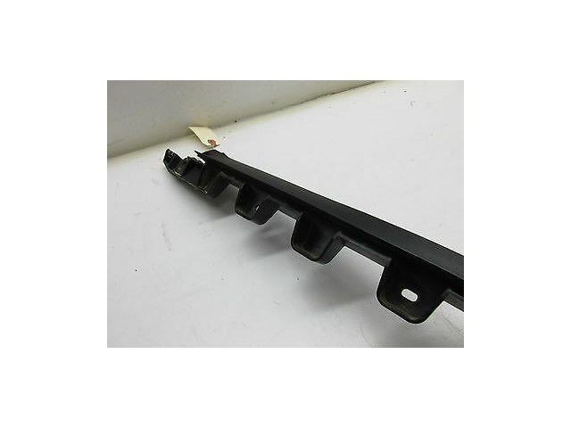 2004-2006 BMW X3 E83 OEM REAR BUMPER CENTER MOUNT BRACKET STRIP 3400952