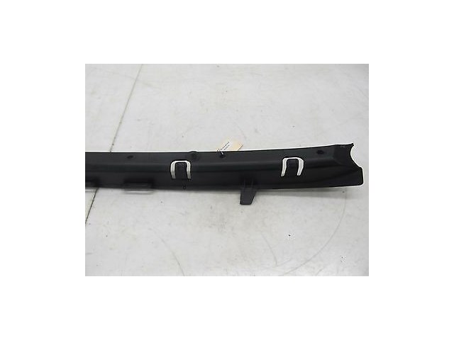 2004-2007 JAGUAR XJ8 X350 OEM RIGHT REAR BUMPER BRACKET MOUNT GUIDE SUPPORT