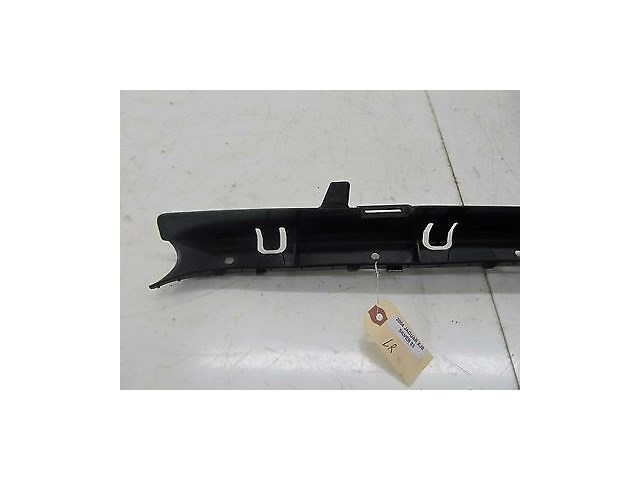 2004-2007 JAGUAR XJ8 X350 OEM LEFT REAR BUMPER BRACKET MOUNT GUIDE SUPPORT