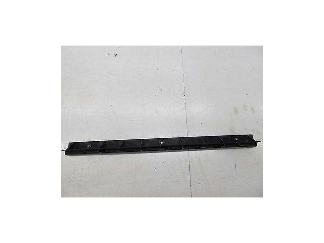 2006-2009 MERCEDES R350 W251 OEM REAR BUMPER RETAINER TRIM CLIPS SET