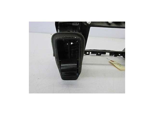 2009 INFINITI G37X SEDAN AWD OEM CENTER DASH SCREEN TRIM BEZEL WHEAT AIR VENTS