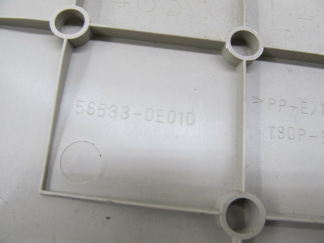 2004-2009 LEXUS RX350 RX330 OEM LEFT FRONT COVER PANEL 58533-0E010