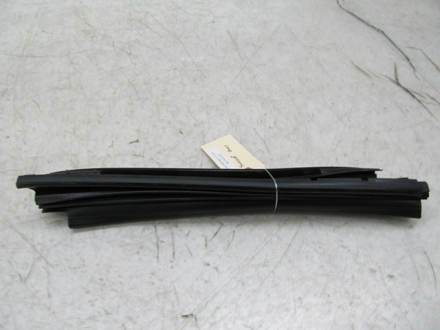 2009-2012 INFINITI FX35 OEM SUNROOF TRIM SEAL DUST COVER 