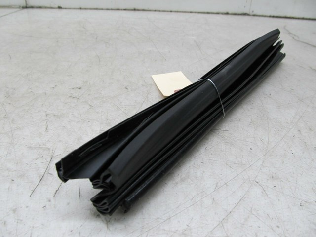 2009-2012 INFINITI FX35 OEM SUNROOF TRIM SEAL DUST COVER 