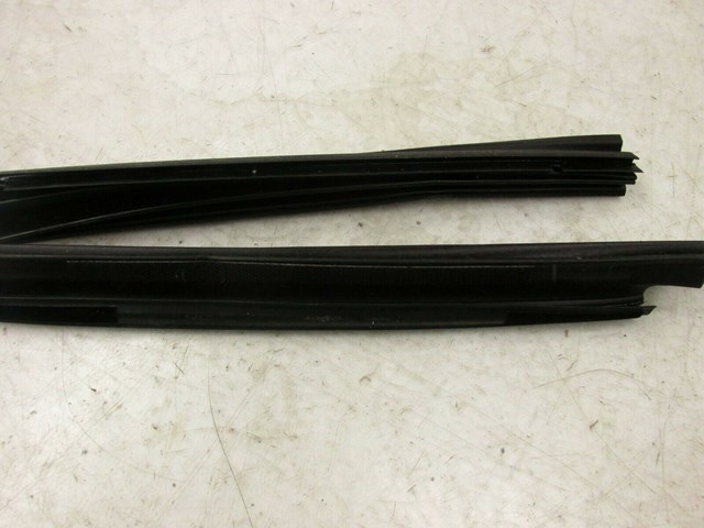 2011-2018 INFINITI M37 Q70 OEM SUNROOF SIDE COVER TRIM RUBBER SET OF (2)