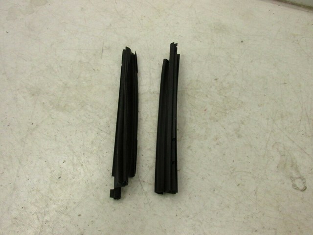 2011-2018 INFINITI M37 Q70 OEM SUNROOF SIDE COVER TRIM RUBBER SET OF (2)