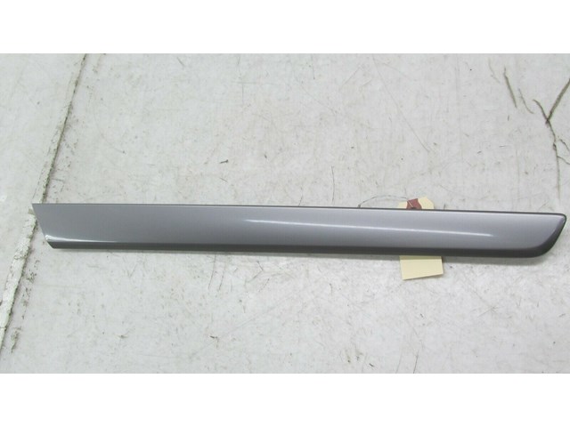 2012-2015 VOLKSWAGEN PASSAT OEM RIGHT REAR DOOR PANEL TRIM 