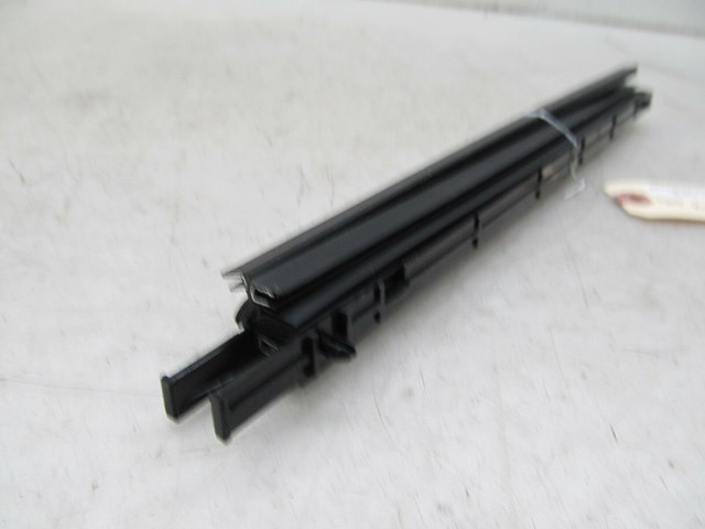  2003-2006 RANGE ROVER HSE OEM FRONT OVERHEAD SUNROOF RUBBER BOOT SEAL 
