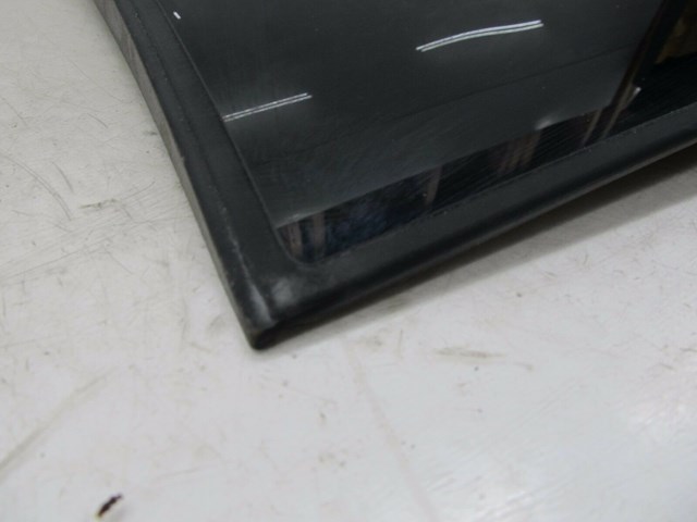 2012-2014 MERCEDES C250 W204 OEM PANORAMIC SUNROOF GLASS A2077800121