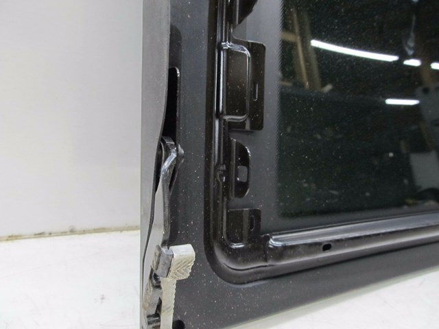 2012-2014 MERCEDES C250 W204 OEM PANORAMIC SUNROOF GLASS A2077800121