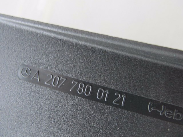 2012-2014 MERCEDES C250 W204 OEM PANORAMIC SUNROOF GLASS A2077800121