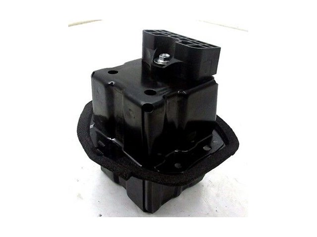 2012-2014 TOYOTA CAMRY OEM LEFT REAR DOOR PANEL BRACKET HOLDER