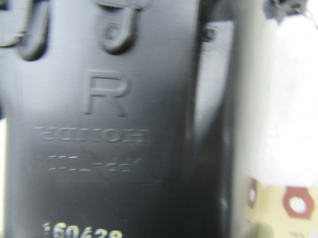 2016-2018 ACURA RDX OEM RIGHT FRONT INNER CENTER DASH AIR VENT DUCT