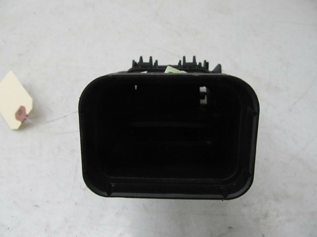 2006-2013 VOLVO C70 T5 OEM RIGHT PASSENGER SIDE DASH AIR VENT 39888290