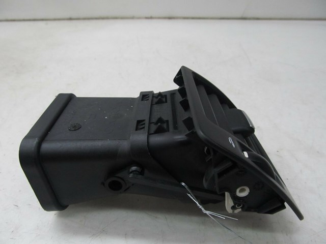 2006-2013 VOLVO C70 T5 OEM RIGHT PASSENGER SIDE DASH AIR VENT 39888290