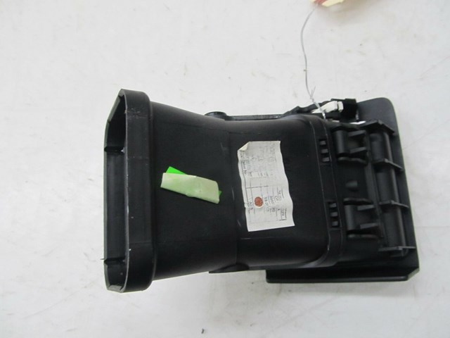 2006-2013 VOLVO C70 T5 OEM RIGHT PASSENGER SIDE DASH AIR VENT 39888290