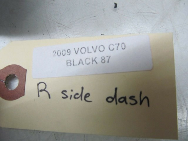 2006-2013 VOLVO C70 T5 OEM RIGHT PASSENGER SIDE DASH AIR VENT 39888290