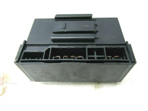 2016-2018 ACURA RDX OEM LEFT DASH BOX ASSEMBLY SUB RELAY CONTROL UNIT 