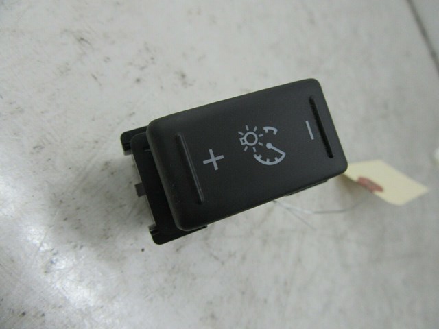 2013-2018 NISSAN SENTRA SV OEM LEFT FRONT DASH SPEEDOMETER DIMMER 