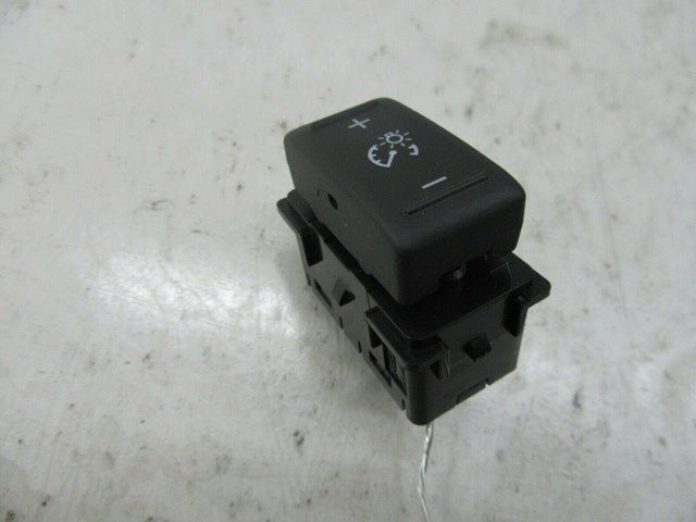 2013-2018 NISSAN SENTRA SV OEM LEFT FRONT DASH SPEEDOMETER DIMMER 
