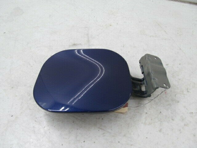 2013-2018 NISSAN SENTRA SV OEM RIGHT REAR PASSENGER SIDE GAS FUEL LID COVER