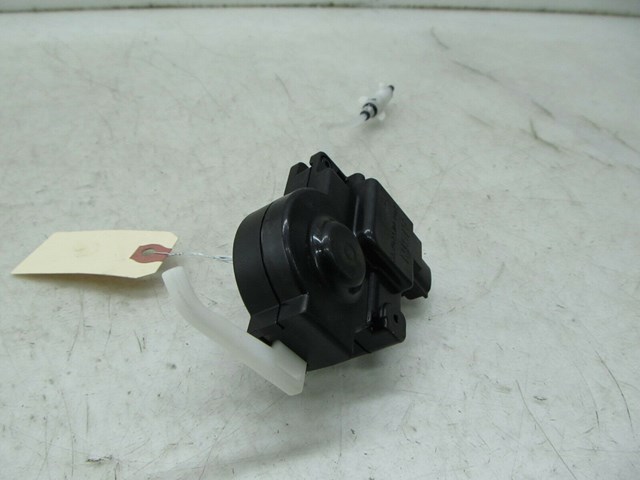 2007-2011 LEXUS GS350 OEM LEFT REAR OPEN FUEL LID ASSEMBLY 