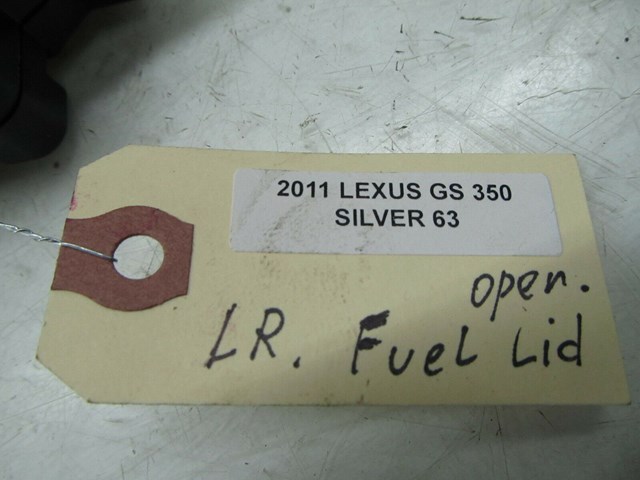 2007-2011 LEXUS GS350 OEM LEFT REAR OPEN FUEL LID ASSEMBLY 