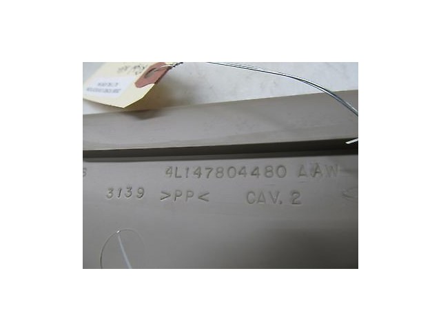 2003-2006 FORD EXPEDITION OEM RIGHT FRONT PASSENGER SIDE DASH CORNER TRIM COVER