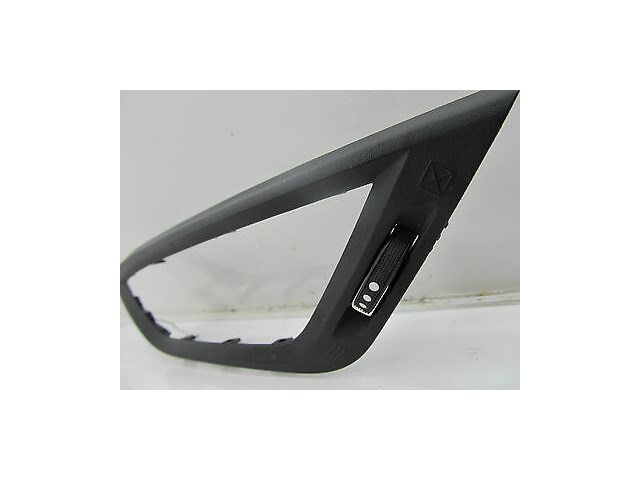 2010-2013 CHEVY EQUINOX LT OEM GM LEFT FRONT INNER DASH AIR VENT TRIM 