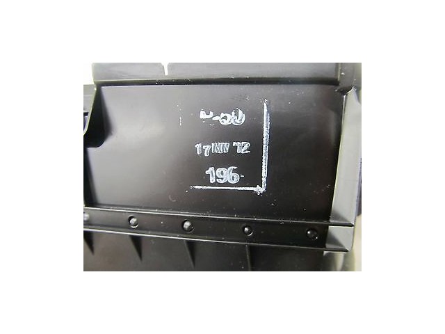 2011-2013 HONDA ODYSSEY OEM RIGHT CENTER CONSOLE DASH AIR VENT DRIVER SIDE