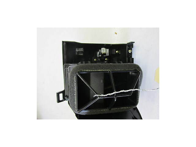 2005-2006 INFINITI G35 SEDAN OEM LEFT FRONT OUTER DRIVER SIDE DASH AIR VENT