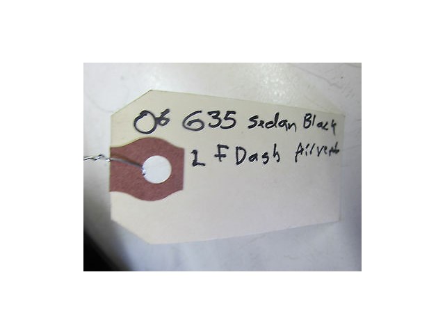 2005-2006 INFINITI G35 SEDAN OEM LEFT FRONT OUTER DRIVER SIDE DASH AIR VENT