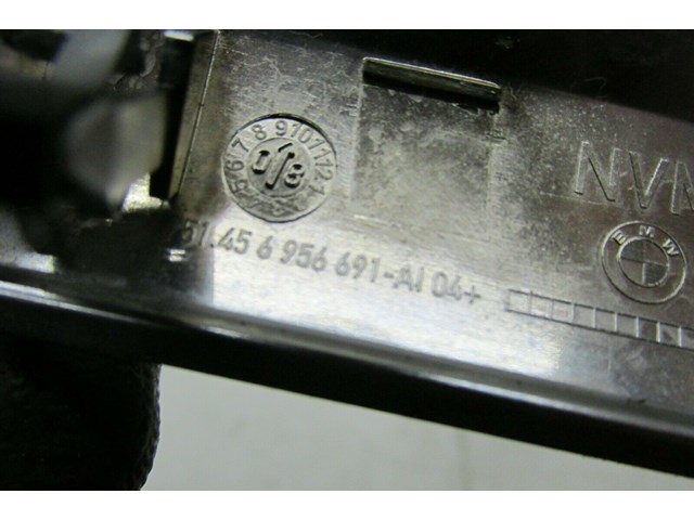  2007-2010 BMW X5 E70 OEM LEFT FRONT DASH LOWER TRIM COVER BEZEL 