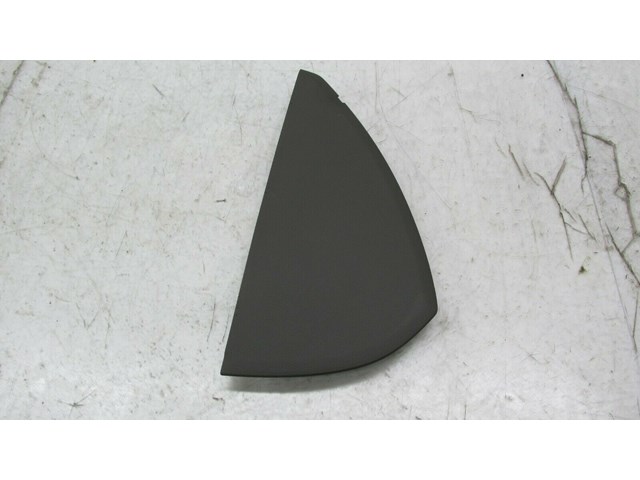 2009-2012 AUDI Q5 8R OEM RIGHT FRONT DASH SIDE COVER TRIM 