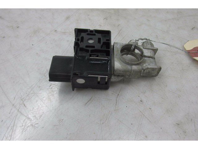 2014-2016 INFINITI Q50 OEM FRONT ENGINE BATTERY NEGATIVE TERMINAL 