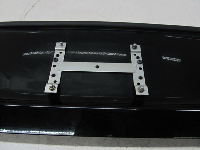2006-2013 VOLVO C70 T5 OEM TRUNK LID COVER PANEL LICENSE PLATE MOUNT 9214458
