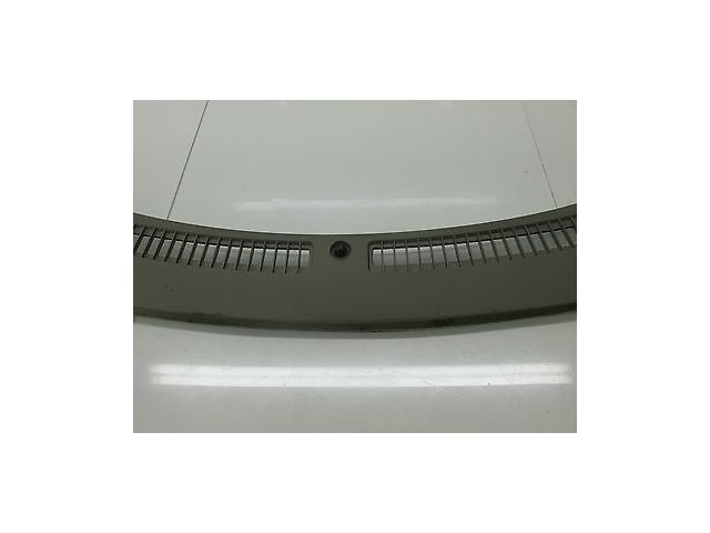 2004-2006 NISSAN QUEST OEM UPPER DASHBOARD PANEL WINDSHIELD AIR VENT BEIGE COLOR