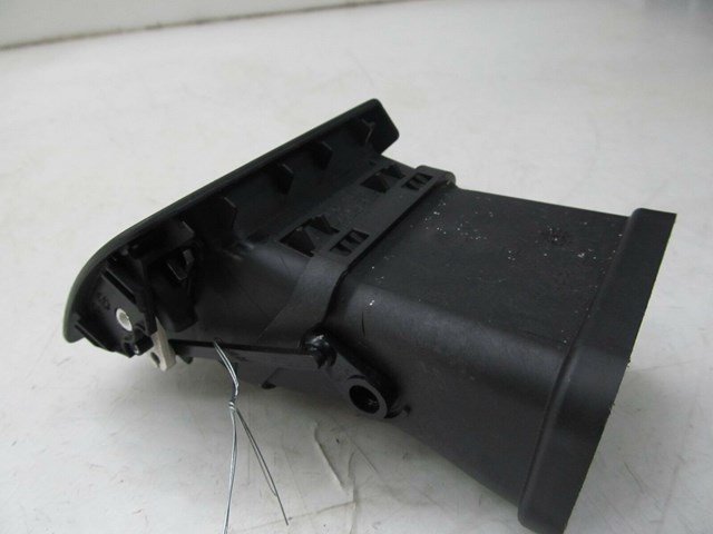 2006-2013 VOLVO C70 T5 OEM LEFT DRIVER SIDE DASH AIR VENT 39888287