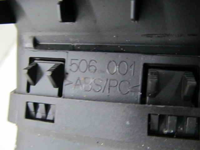 2006-2013 VOLVO C70 T5 OEM LEFT DRIVER SIDE DASH AIR VENT 39888287