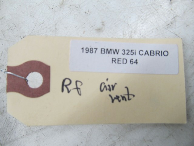 1985-1991 BMW 325i CABRIO E30 OEM RIGHT FRONT DASH AIR VENT 