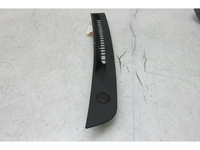 2009-2013 INFINITI G37 CONVERTIBLE OEM RIGHT FRONT DASH UPPER DEFROST VENT