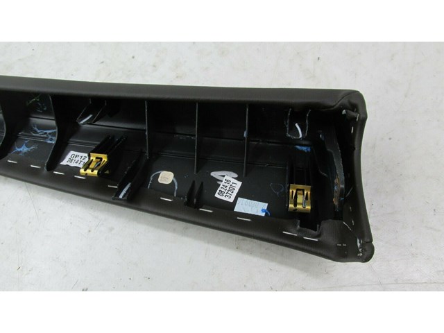 2017-2019 BUICK LACROSSE OEM RIGHT FRONT DASHBOARD TRIM PANEL       