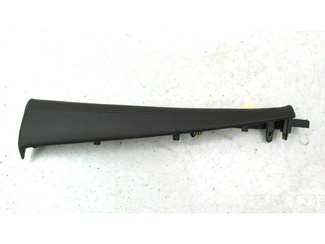 2017-2019 BUICK LACROSSE OEM RIGHT FRONT DASHBOARD TRIM PANEL       