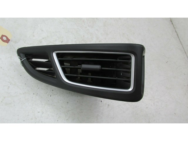 2013-2018 FORD FOCUS ST OEM RIGHT FRONT DASH AIR VENT ASSEMBLY  