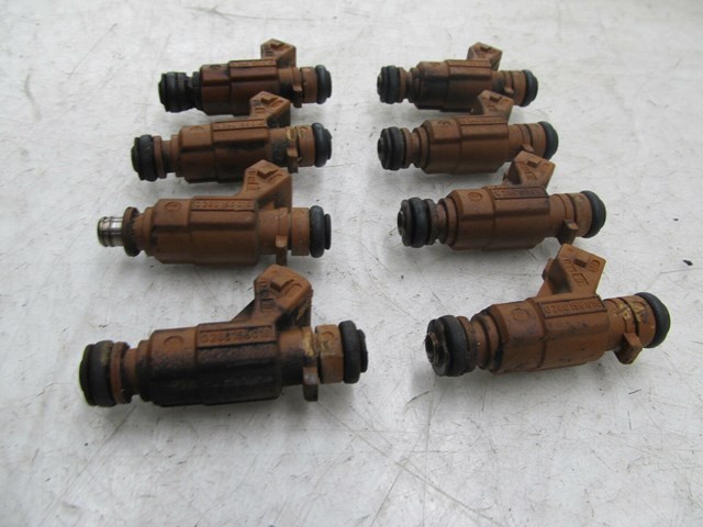  2003-2006 MERCEDES E500 W211 OEM FRONT ENGINE GAS FUEL INJECTORS 
