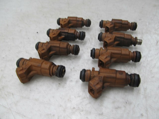  2003-2006 MERCEDES E500 W211 OEM FRONT ENGINE GAS FUEL INJECTORS 
